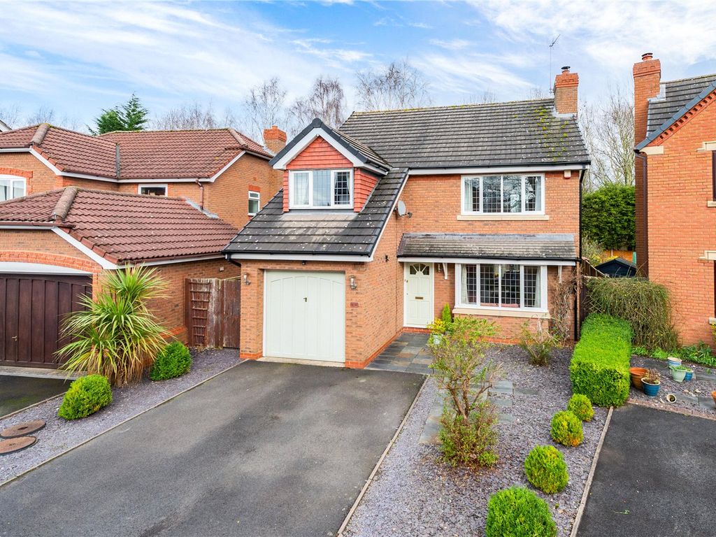 4 bed detached house for sale in Pembroke Drive, Wellington, Telford
