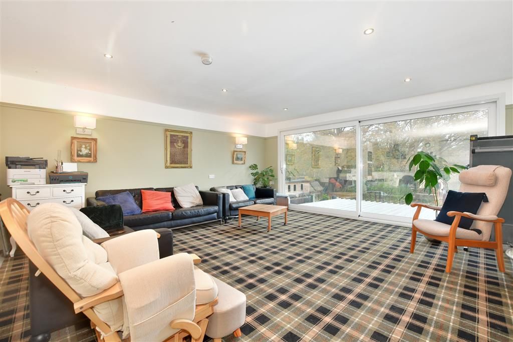 5 bed semidetached bungalow for sale in Eastern Avenue, Ilford, Essex