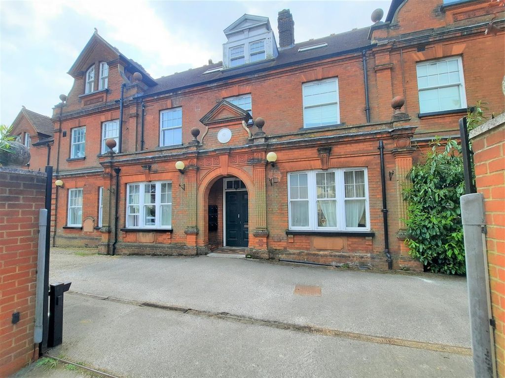 3 bed flat for sale in Foxhall Road, Ipswich IP3 Zoopla