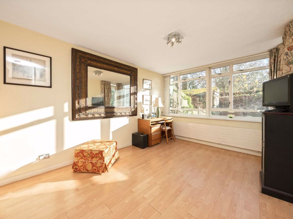 1 bed flat to rent in Churchill Gardens, London SW1V Zoopla