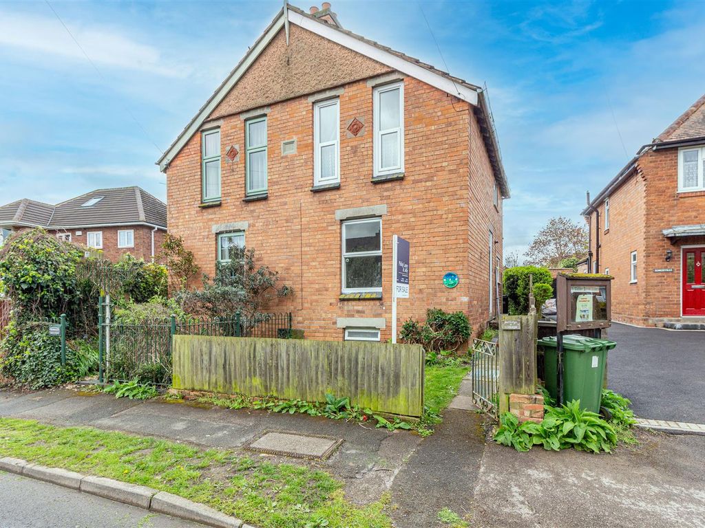 3 bed semidetached house for sale in Danes Green, Claines, Worcester