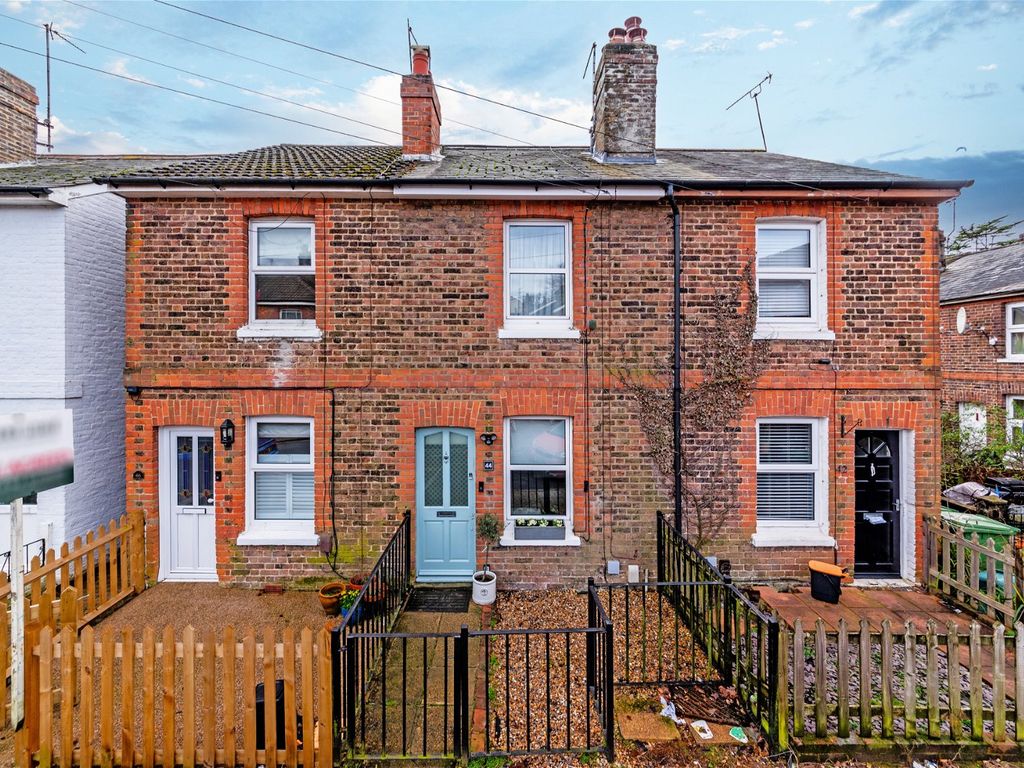 2 Bed Terraced House For Sale In Cromwell Road Tunbridge Wells Tn2 £