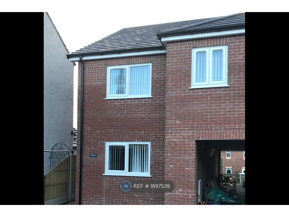 3 bed semidetached house to rent in Clayton Road, Pentre Broughton