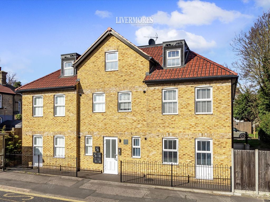 2 bed flat for sale in Silk Court, London Road, Crayford, Kent DA1 Zoopla