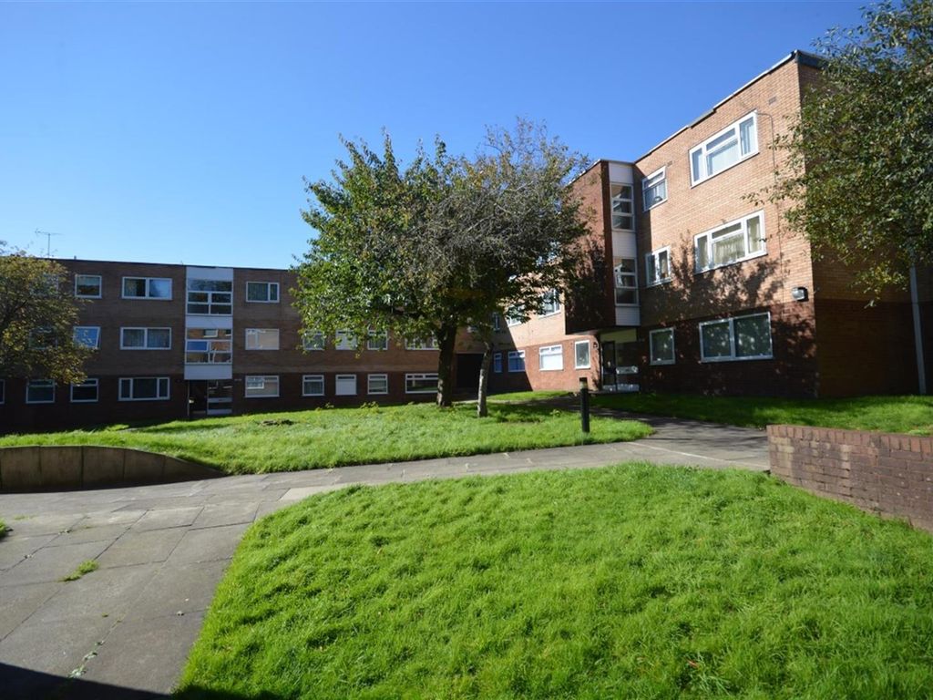 Studio to rent in Rivington, Cholmondeley Road, Salford M6, £650 pcm