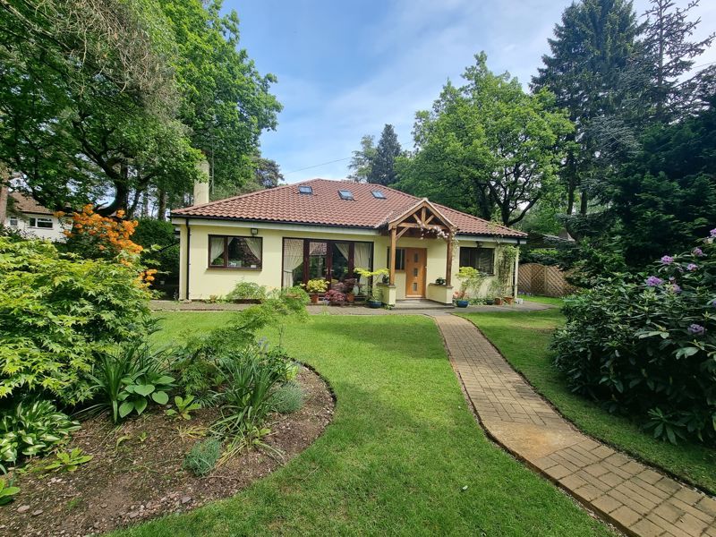 4 bed detached bungalow for sale in Birks Drive, Ashley Heath, Market