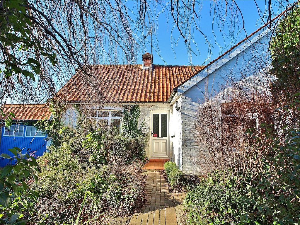 3 bed bungalow for sale in Salvington Hill, High Salvington, Worthing