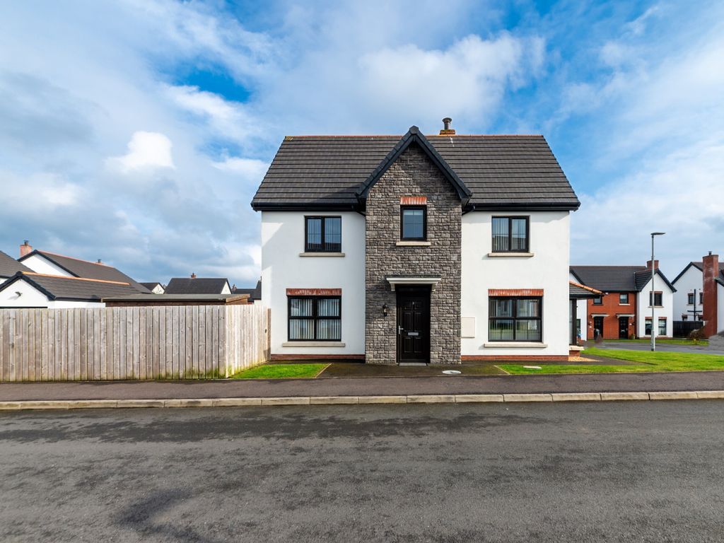 3 bed semidetached house for sale in 3 Coopers Mill Green, Dundonald