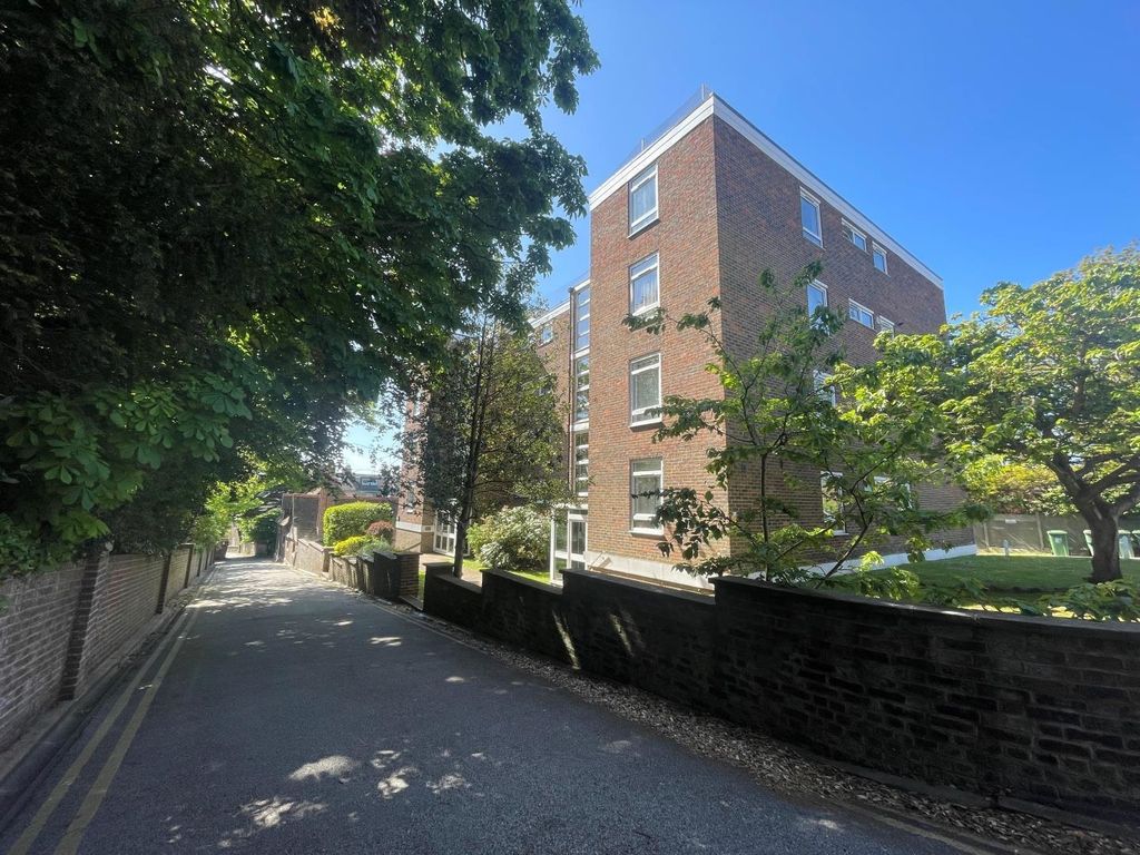 1 bed flat to rent in Arundel Road, Eastbourne BN21 Zoopla