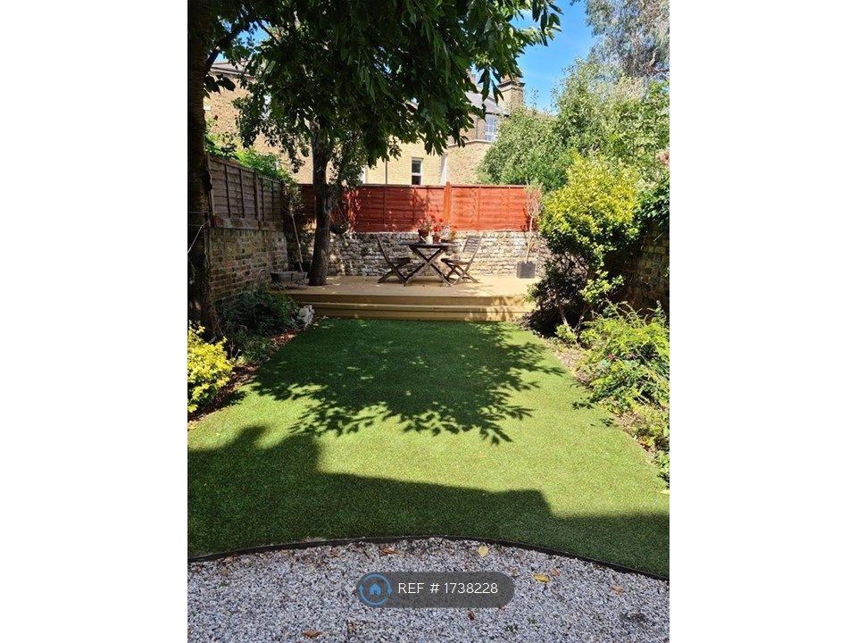 2 bed flat to rent in Blackheath Road, Greenwich SE10 Zoopla