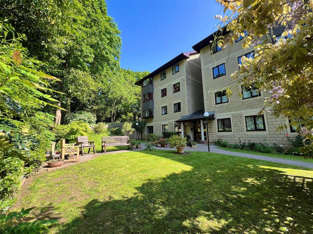 2 bed property for sale in Gardens Road, Clevedon BS21, £195,000 Zoopla