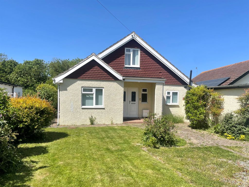 4 bed bungalow for sale in Rife Way, Bognor Regis PO22 Zoopla