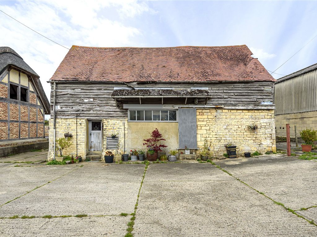 1 bed detached house for sale in Haresfield, Stonehouse