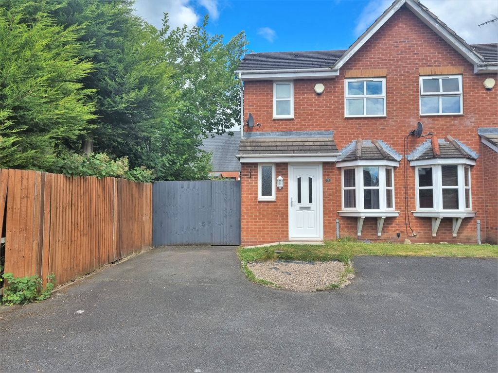 2 bed semidetached house to rent in Old School Close, Barnton