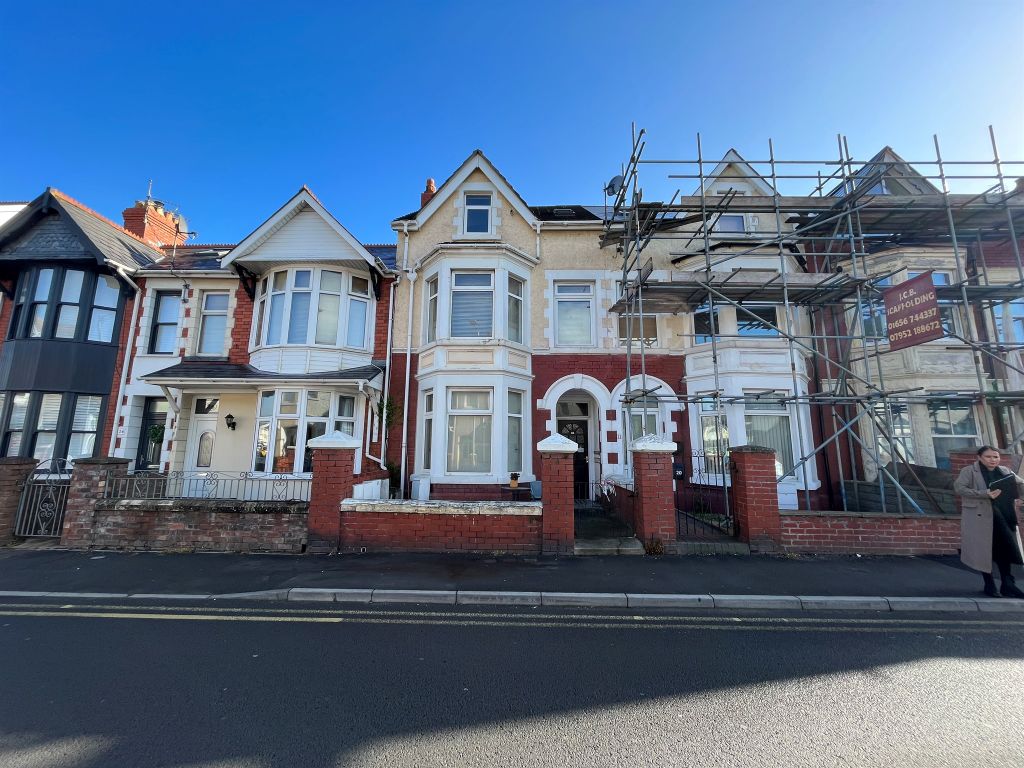 2 bed flat for sale in Suffolk Place, Porthcawl CF36 Zoopla