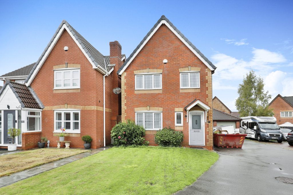 3 bed detached house for sale in 5 Gleneagles Close, Liverpool L33, £