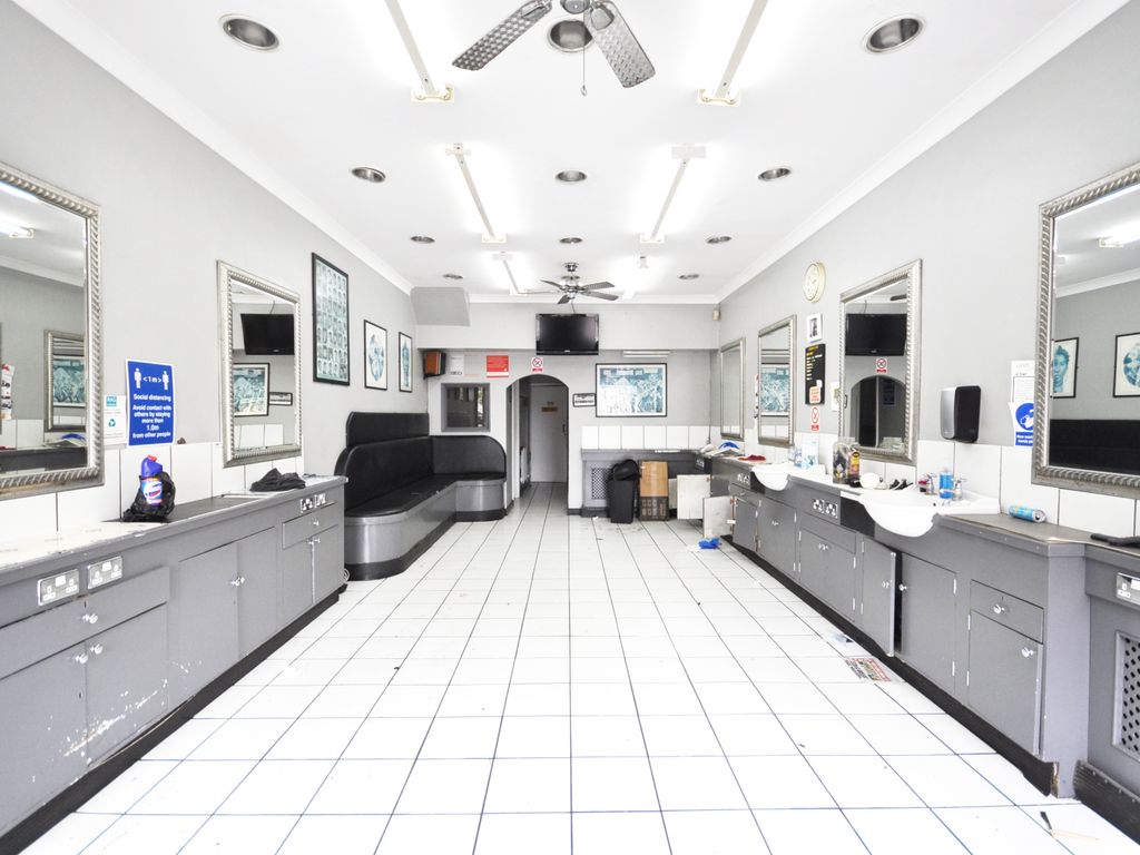 Studio to rent in Harrow Road, London W10 Zoopla