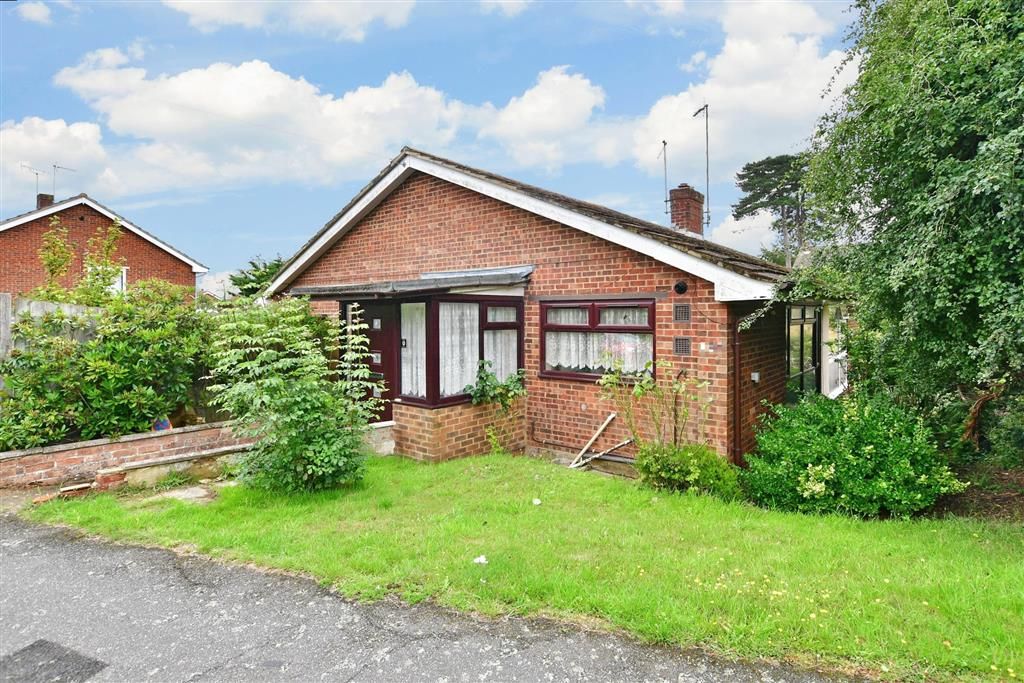 2 bed semidetached bungalow for sale in Quantock Drive, Ashford, Kent