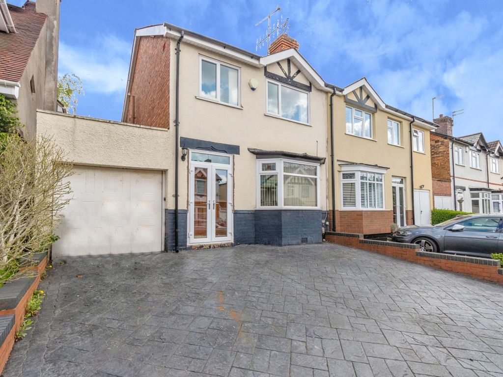 Cedar Grove, Wolverhampton WV3  