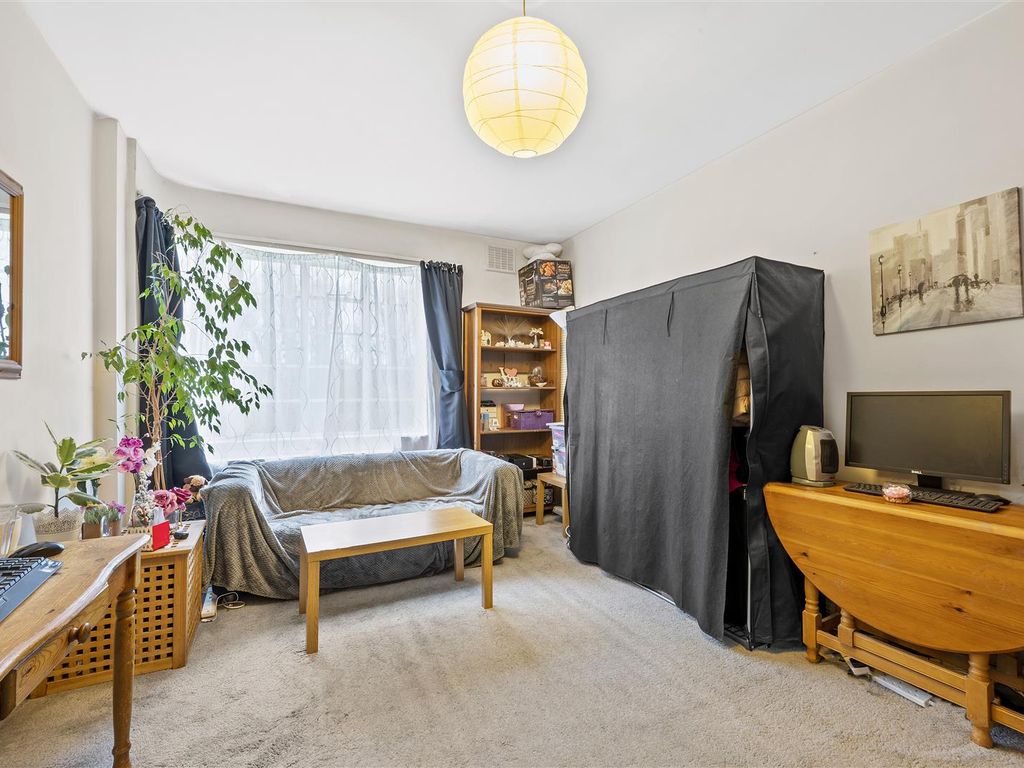 Wyke Road, London SW20