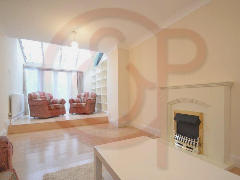 3 bed semidetached house to rent in Hanger Lane, Ealing W5 Zoopla