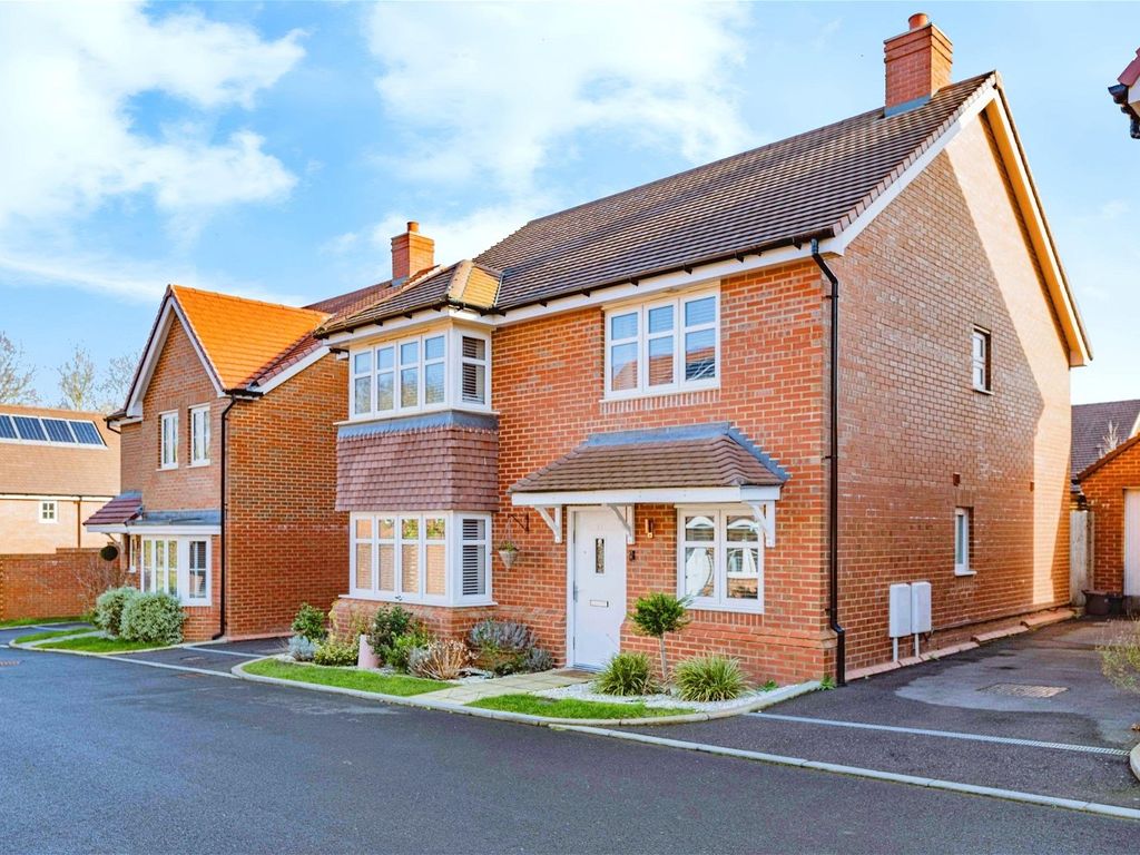 4 bed detached house for sale in Appleby Drive, Botley, Southampton