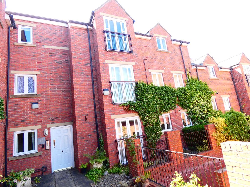 2 bed flat for sale in Battle Hill, Hexham NE46 Zoopla