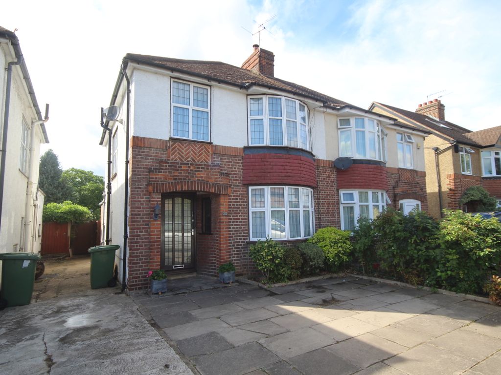 3 bed semidetached house for sale in Worple Road, Staines TW18 Zoopla