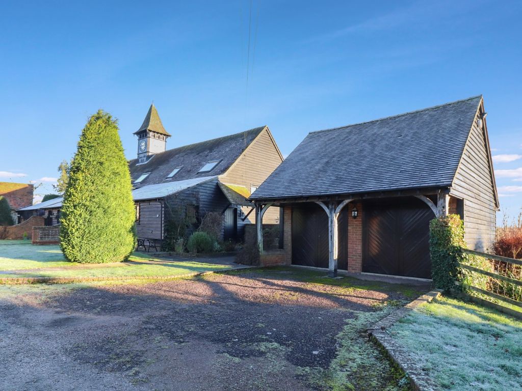 4 bed end terrace house for sale in Bedmond Road, Pimlico, Hemel Hempstead HP3 Zoopla