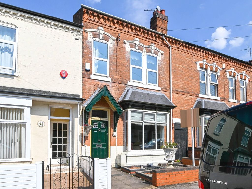 4 bed terraced house for sale in Milcote Road, Bearwood, West Midlands