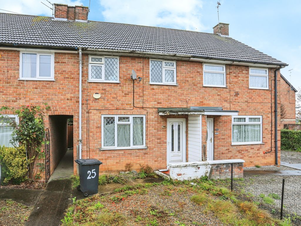2 bed terraced house for sale in Woodford Place, York YO24, £170,000