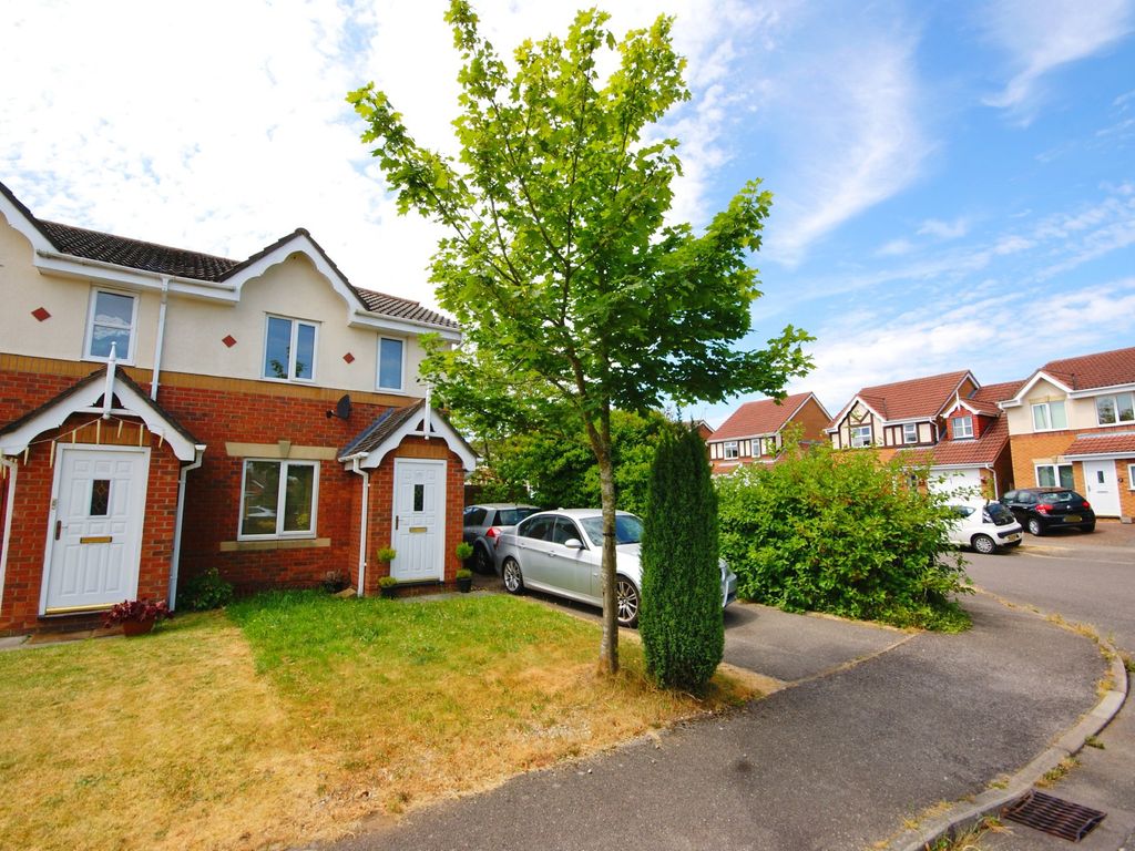 2 bed semidetached house to rent in Salters Close, Bracebridge Heath