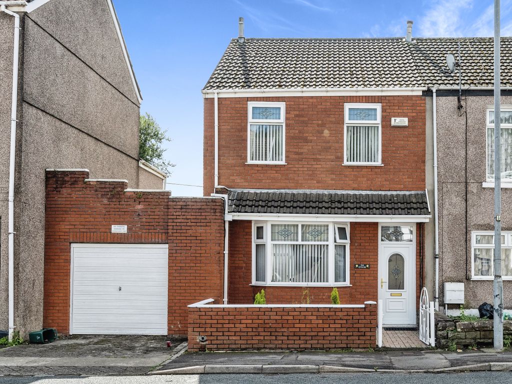 3 bed end terrace house for sale in Port Tennant Road, Port Tennant