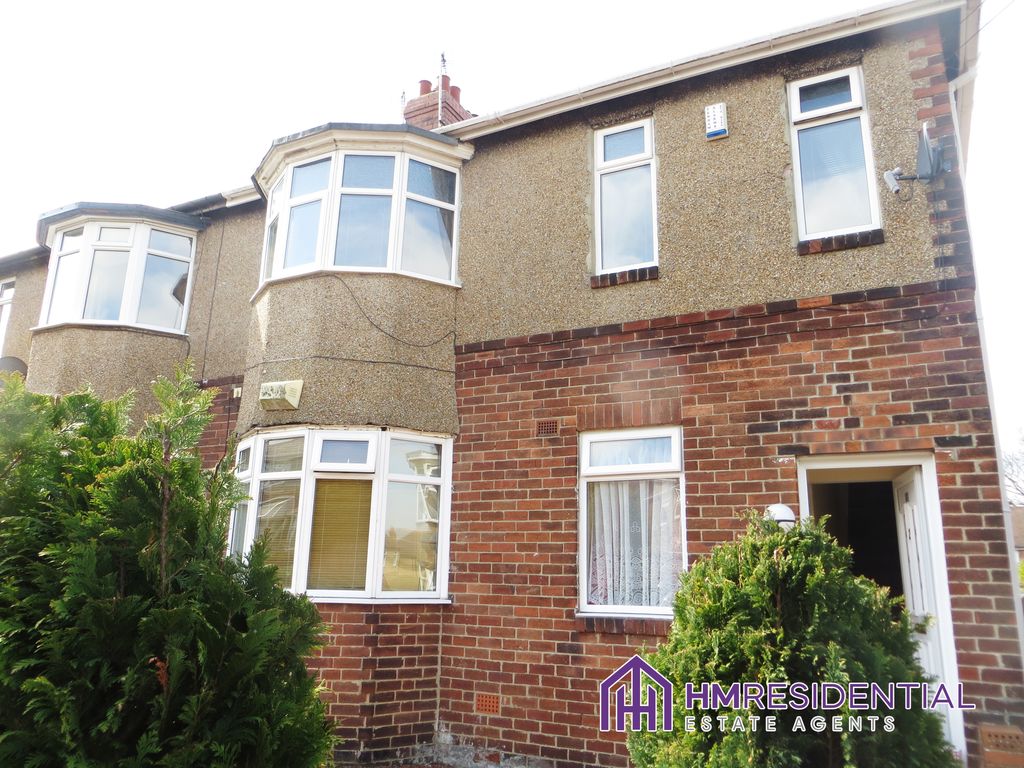 3 bed flat for sale in Castleside Road, Newcastle Upon Tyne NE15, £