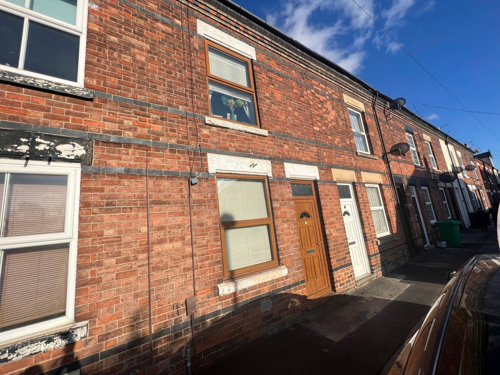 3 bed terraced house for sale in Cheltenham Street, Nottingham