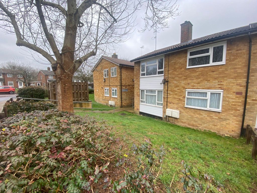 1 bed flat for sale in Chertsey Rise, Stevenage SG2 Zoopla