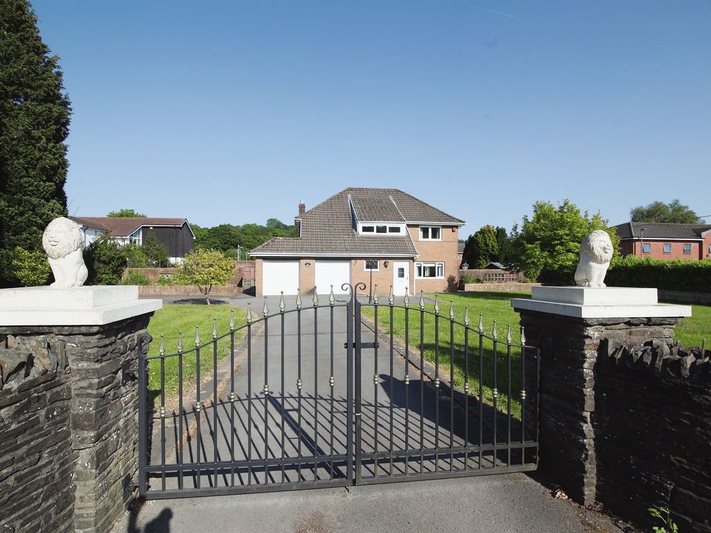 4 bed detached house for sale in Caerphilly Road, Ystrad Mynach