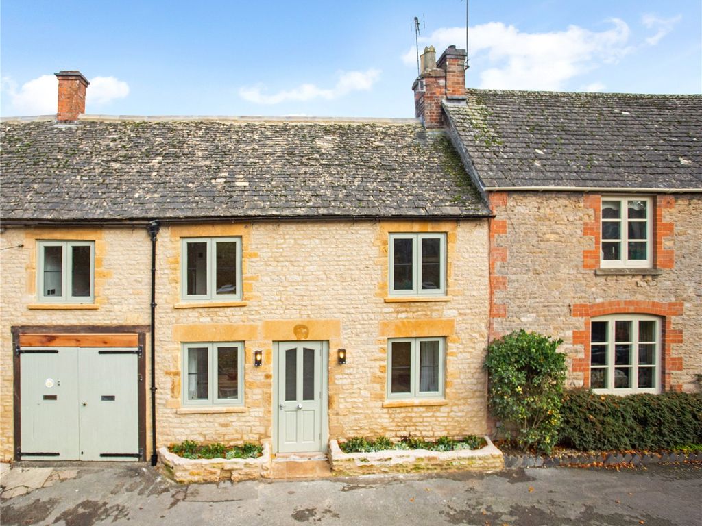 2 bed terraced house for sale in Wraggs Row, Stow On The Wold