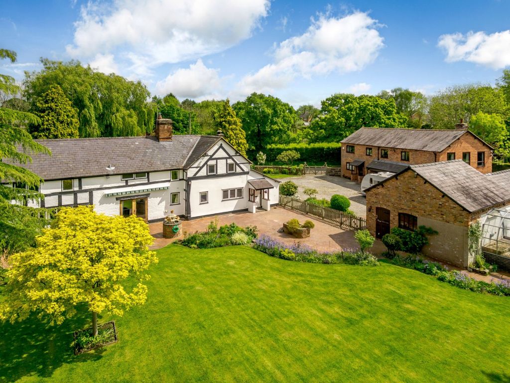 7 bed detached house for sale in Horton Green, Tilston, Malpas