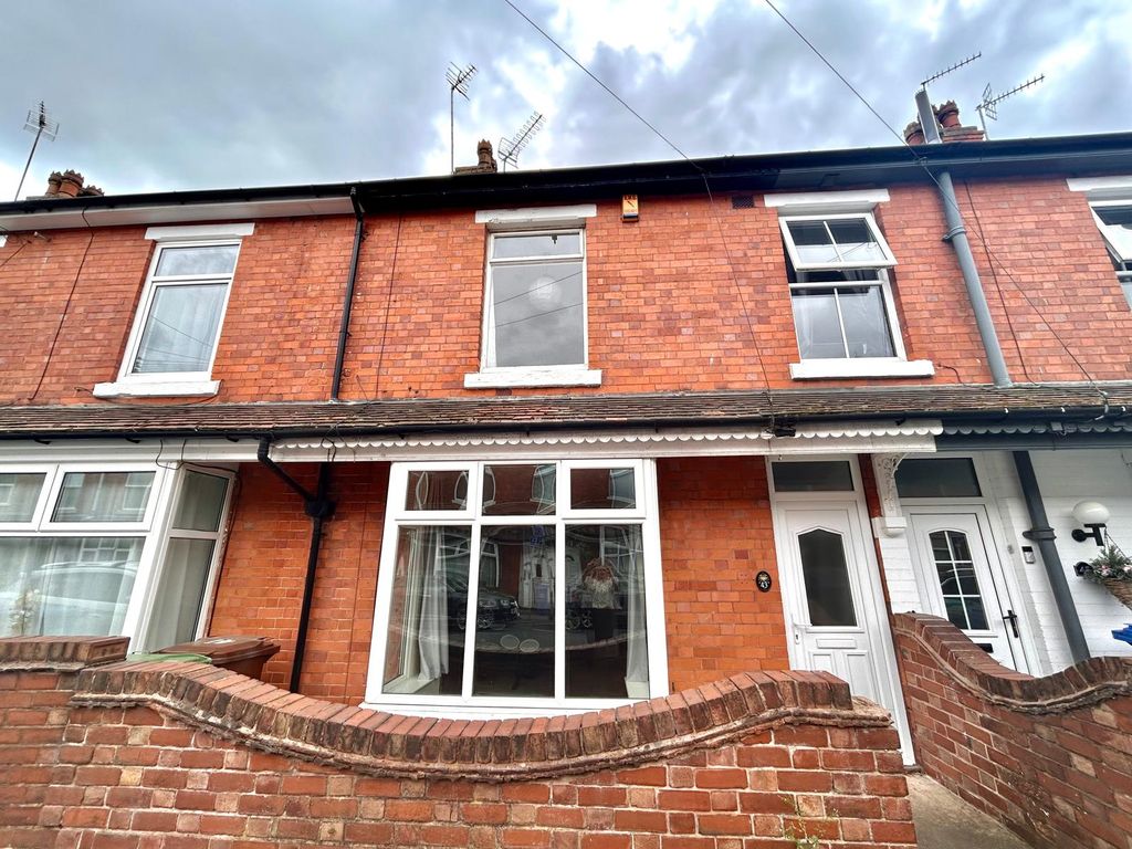 3 bed terraced house for sale in Stanley Road, Mansfield