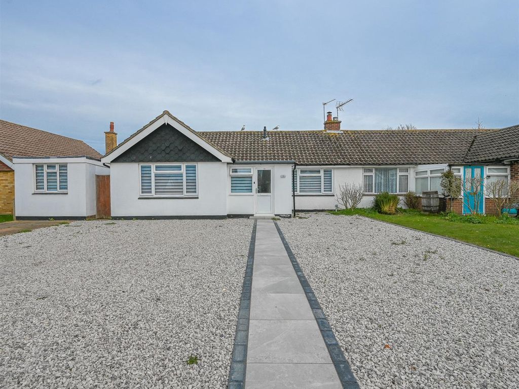 2 bed semidetached bungalow for sale in Greenlea Avenue, Nyetimber
