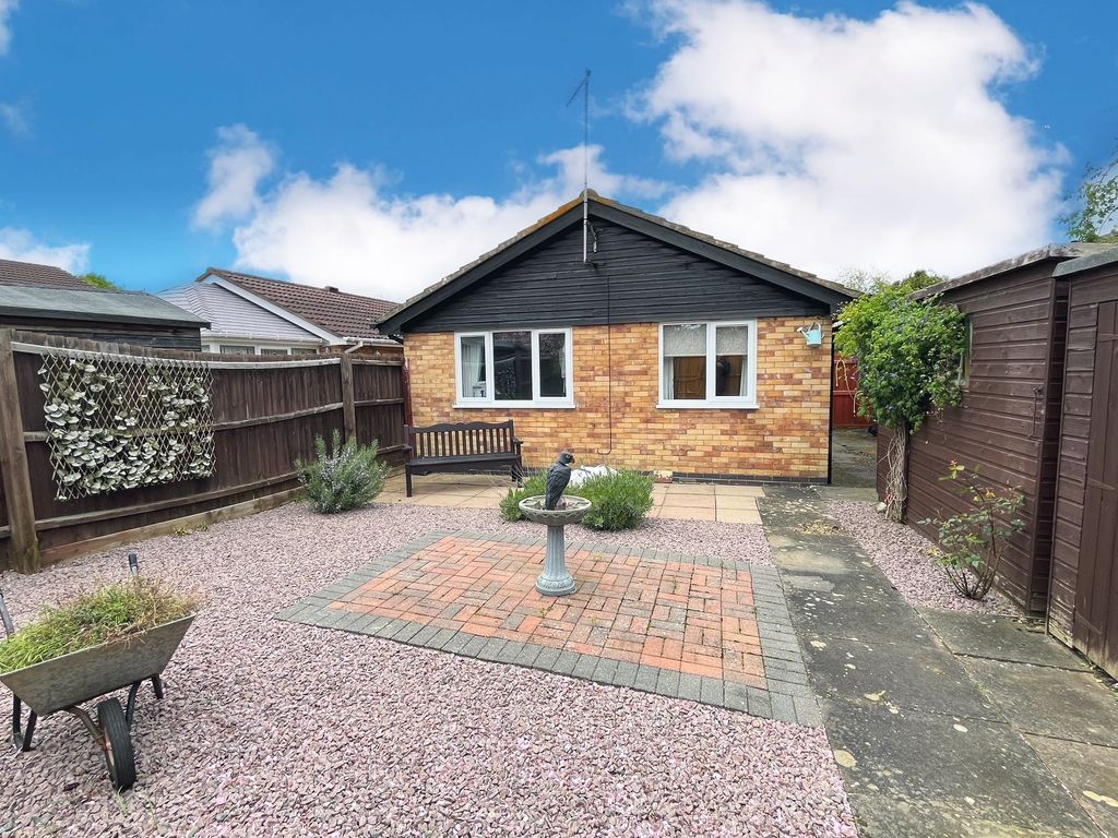 2 bed detached bungalow for sale in Sunnymead, Werrington, Peterborough PE4, £215,000 Zoopla