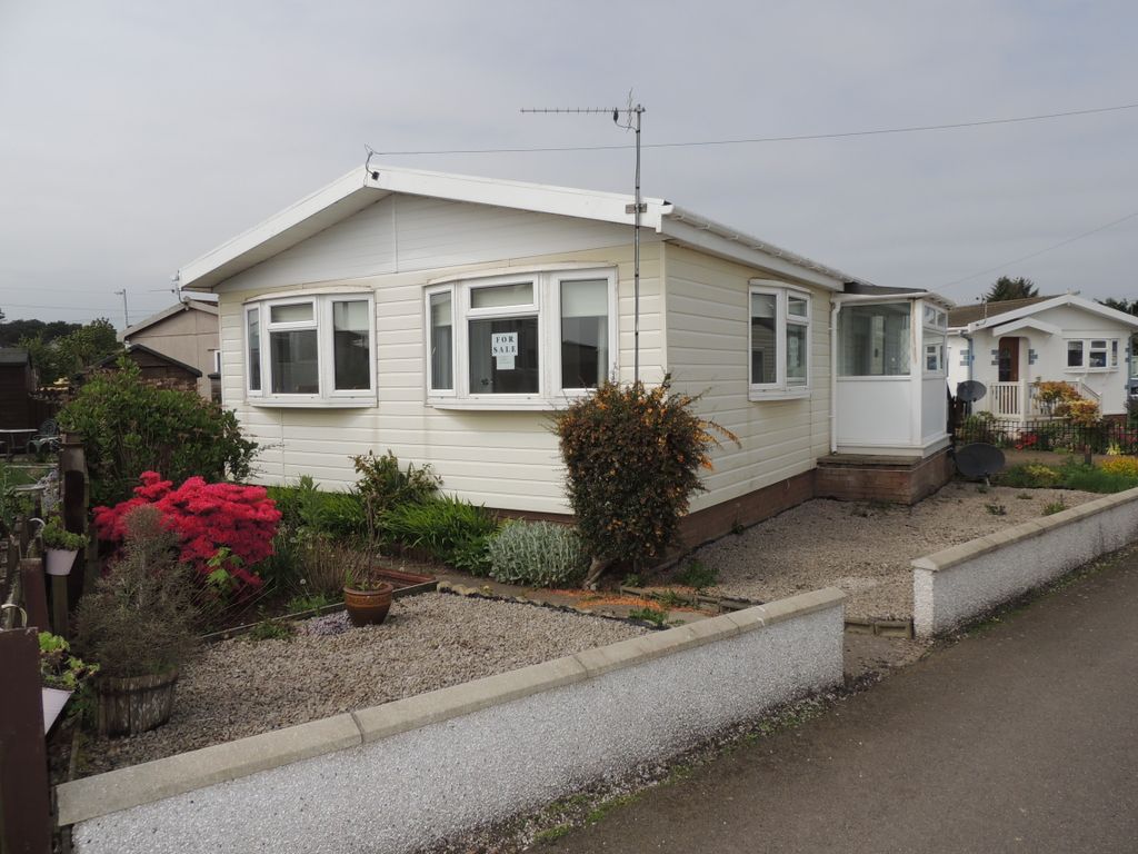 2 bed mobile/park home for sale in Brechin Road, Montrose DD10, £70,000