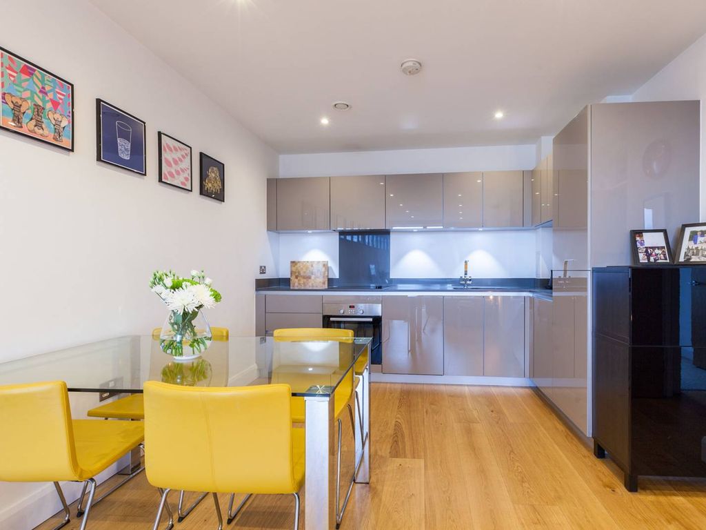 Hoey Court, Barry Blandford Way, Bow, London E3