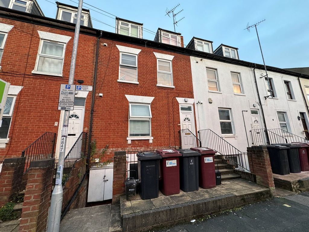 1 bed flat for sale in Zinzan Street, Reading RG1, £165,000 Zoopla