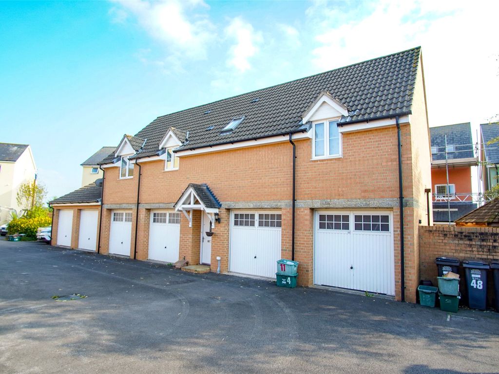 2 bed property to rent in Wagtail Crescent, Portishead, North Somerset