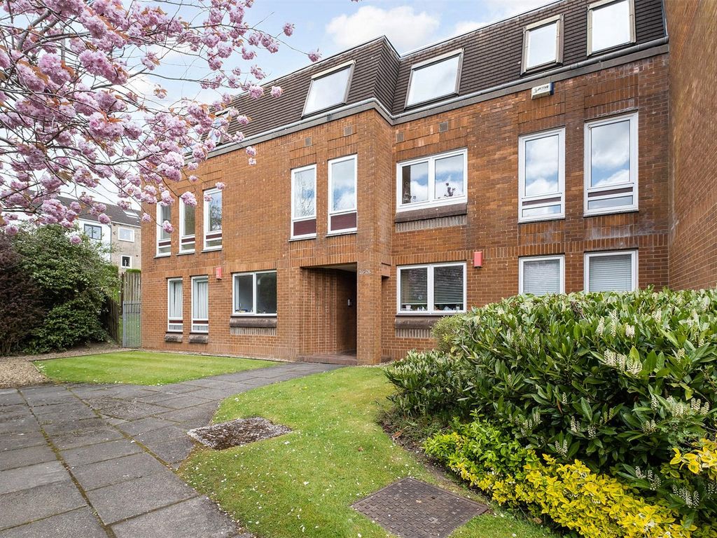 2 bed flat for sale in Clarence Gardens, Hyndland, Glasgow G11 Zoopla