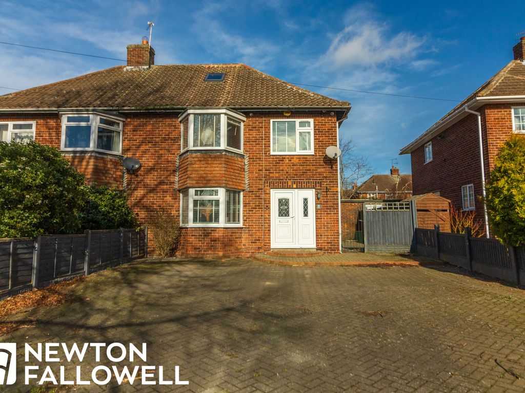 3 bed semidetached house for sale in Whinney Moor Lane, Retford DN22