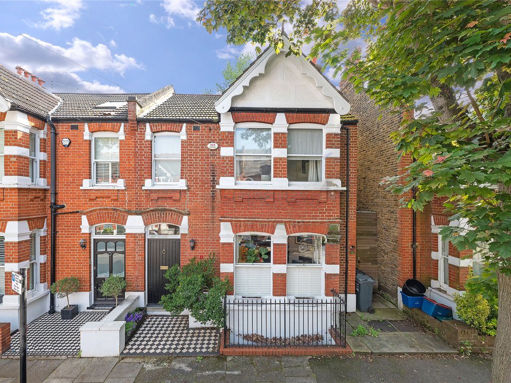 5 bed semidetached house for sale in Cleveland Avenue, London W4, £