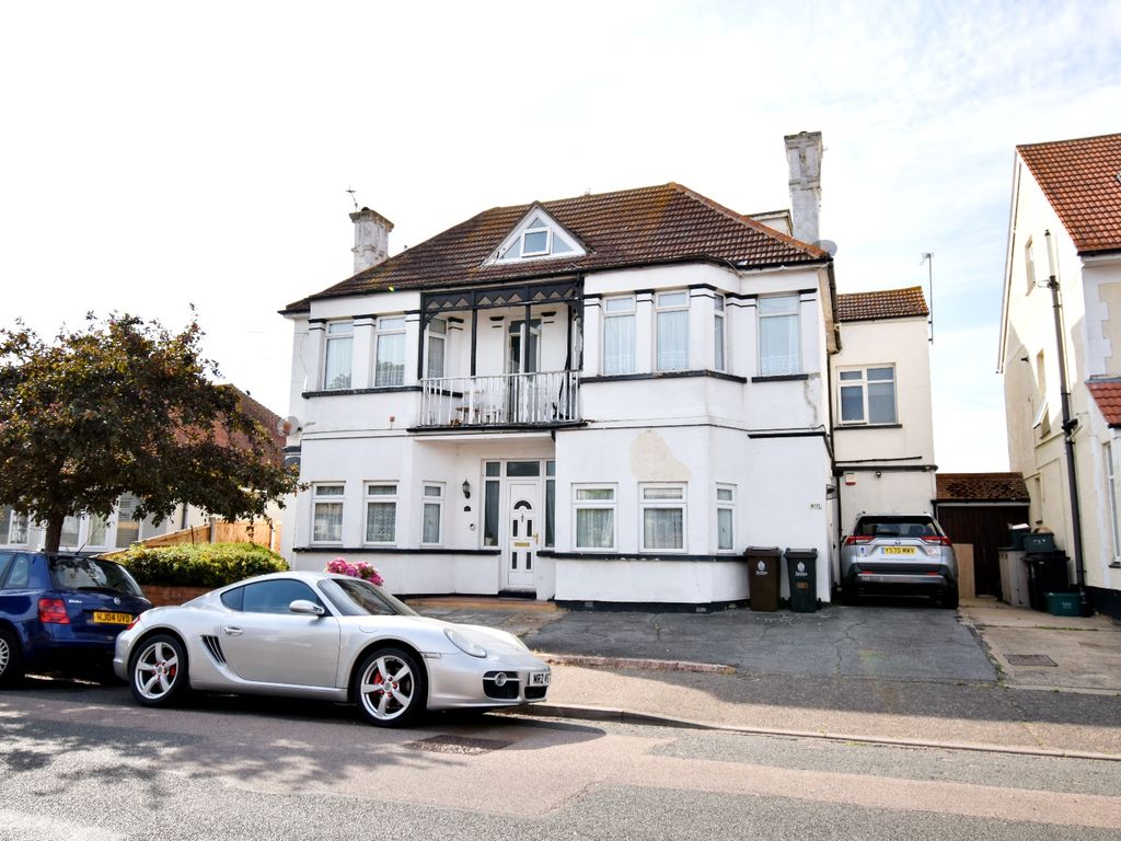 1 bed flat for sale in Freeland Road, Clacton On Sea, Essex CO15 Zoopla